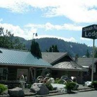 Cascade Mountain Lodge logo