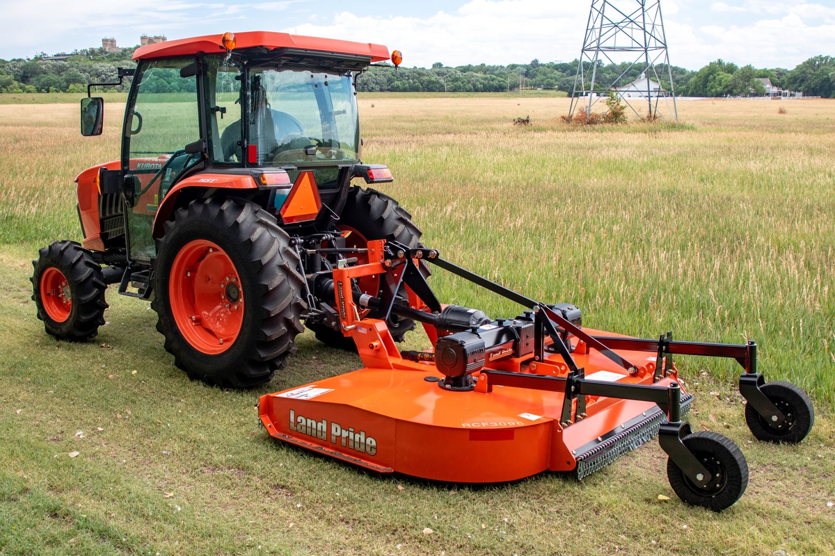 Kitsap Tractor & Equipment logo
