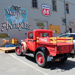Photo uploaded by Nasty Jack's Antiques