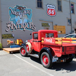 Photo uploaded by Nasty Jack's Antiques